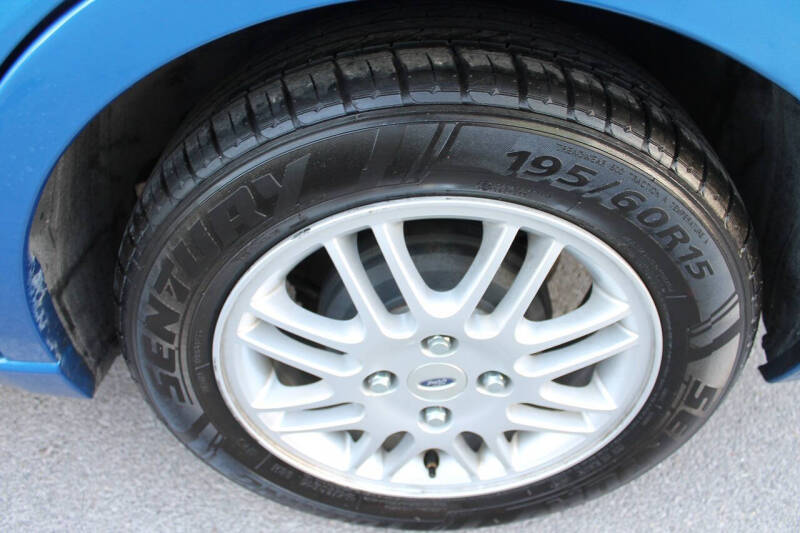 2010 Ford Focus SE