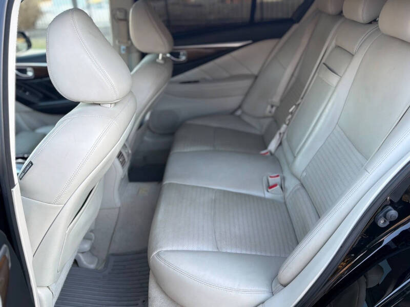 2014 Infiniti Q50 Premium