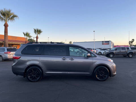 2015 Toyota Sienna LE 7-Passenger