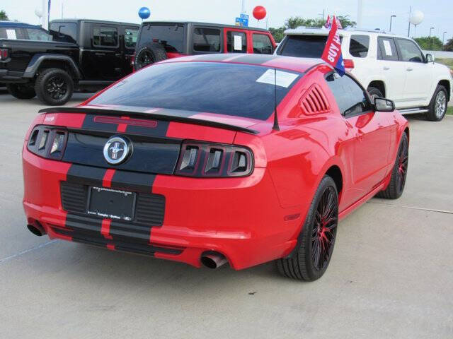 2014 Ford Mustang V6