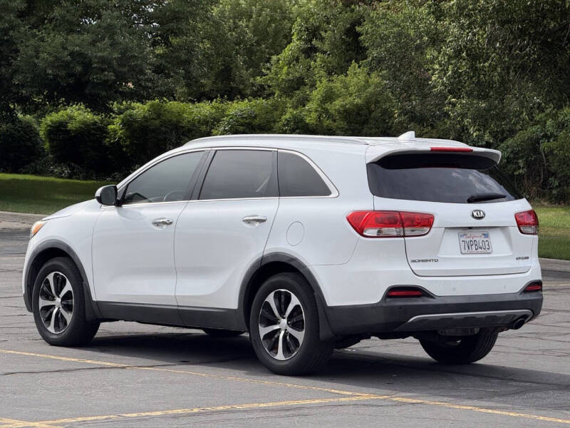 2017 Kia Sorento EX