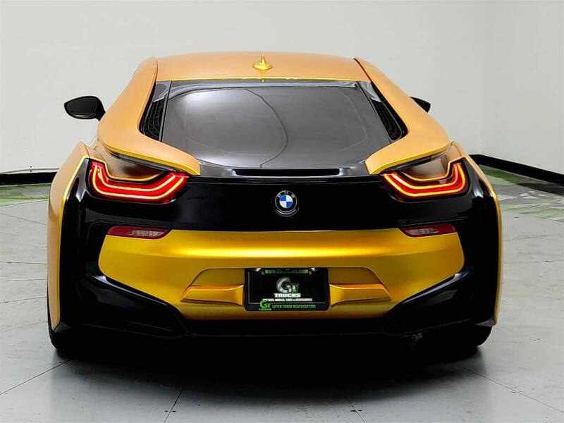 2016 BMW i8