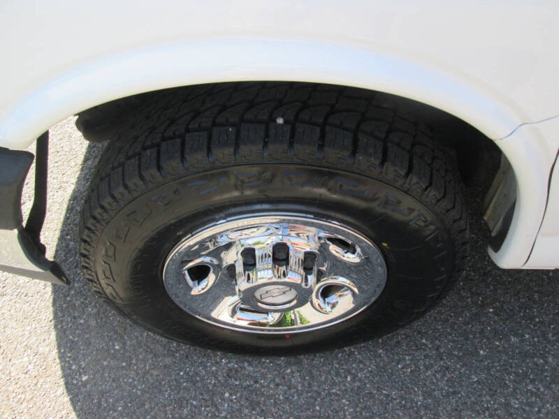 2017 Chevrolet Express 2500