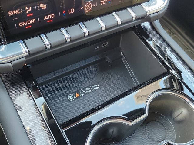 2025 GMC Yukon XL Elevation