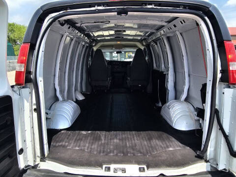 2017 Chevrolet Express 2500