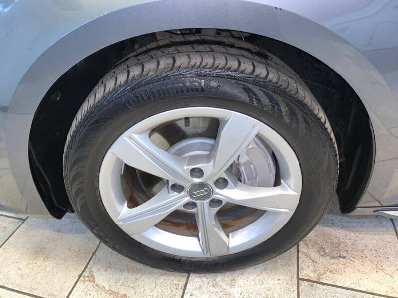 2019 Audi A4 quattro Premium 45 TFSI