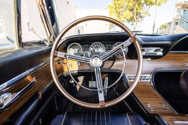 1968 Ford Thunderbird