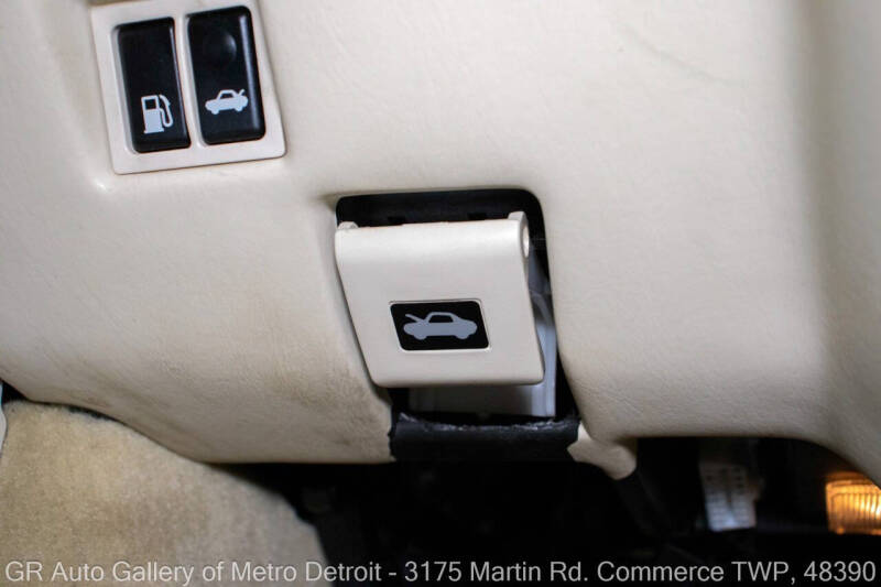 2004 Lexus SC 430