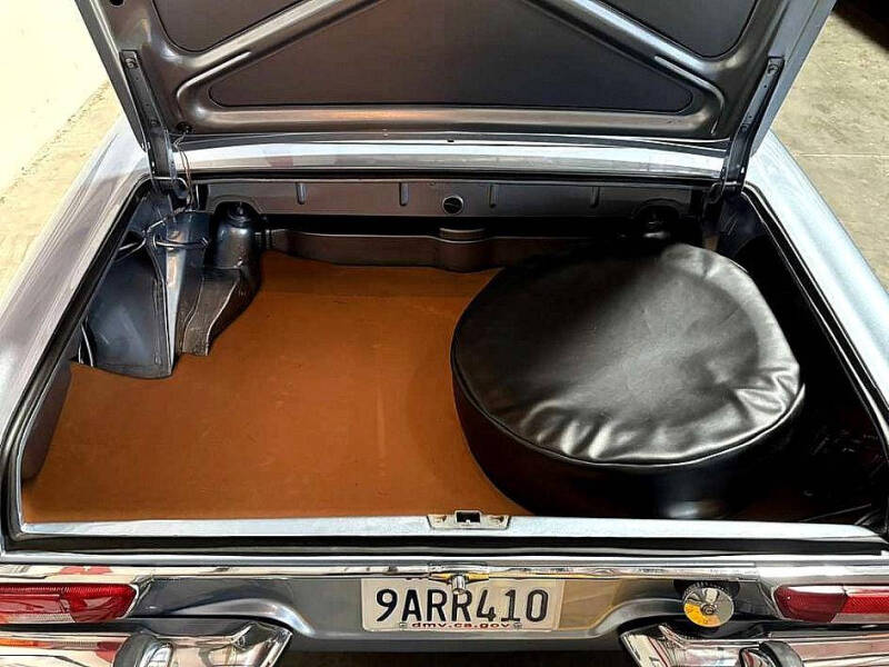 1970 Mercedes-Benz 280-Class