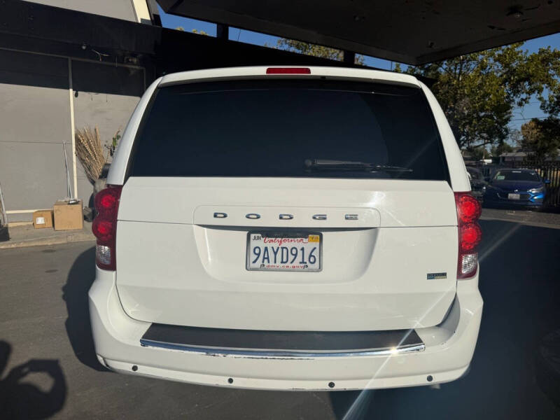 2014 Dodge Grand Caravan SXT