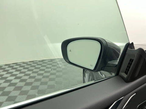 2022 Maserati Ghibli Modena Q4