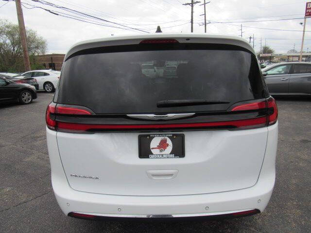 2023 Chrysler Pacifica Touring