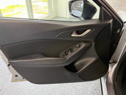 2014 Mazda MAZDA3 i SV