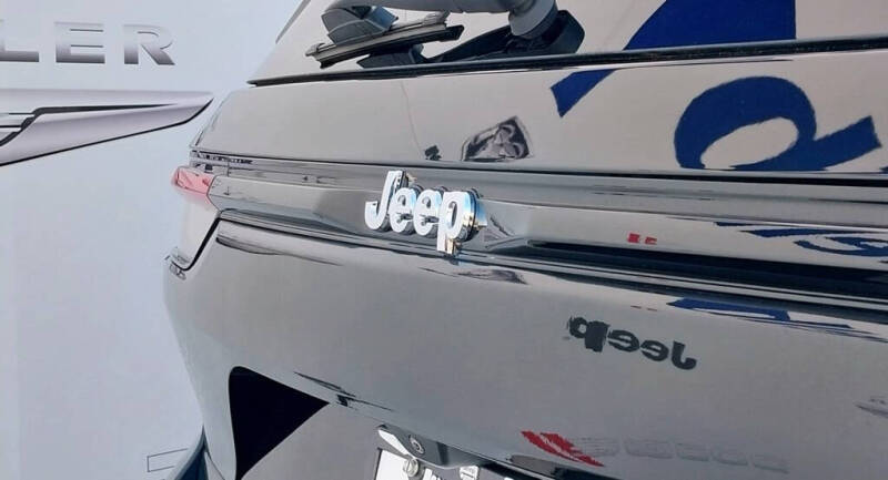 2023 Jeep Grand Cherokee Laredo