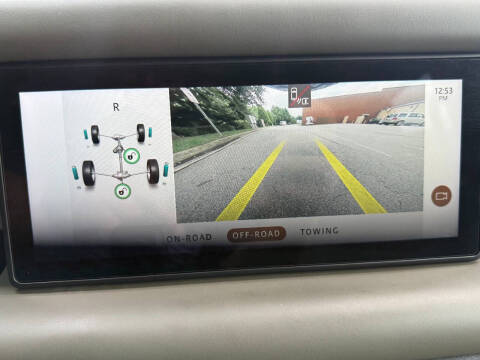 2020 Land Rover Defender 110 SE