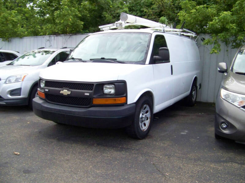 2012 Chevrolet Express Cargo Work Van's photo
