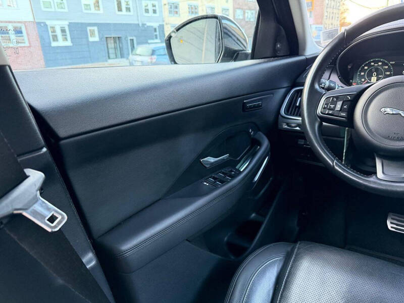 2018 Jaguar E-PACE P250 SE