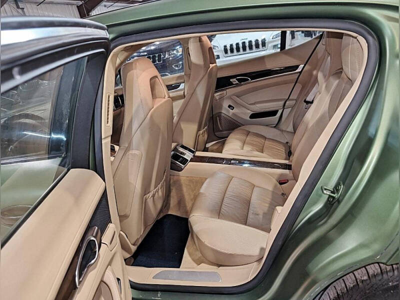 2011 Porsche Panamera