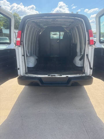 2017 Chevrolet Express 2500