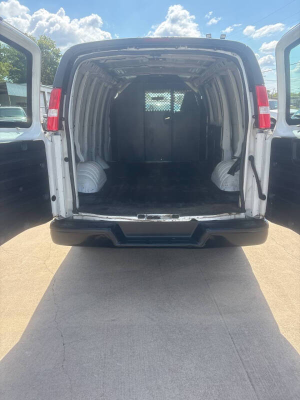 2017 Chevrolet Express 2500