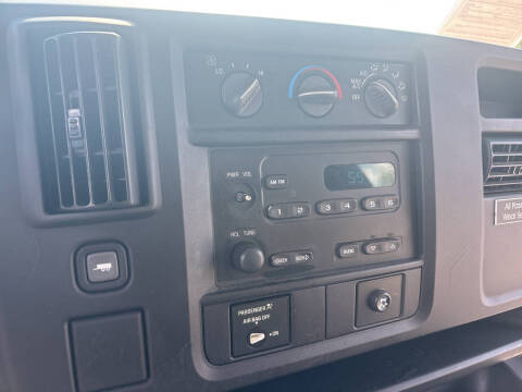 2004 Chevrolet Express 3500 LS