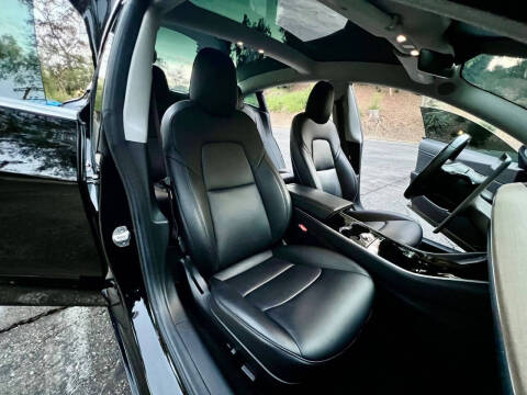 2018 Tesla Model 3 Mid Range