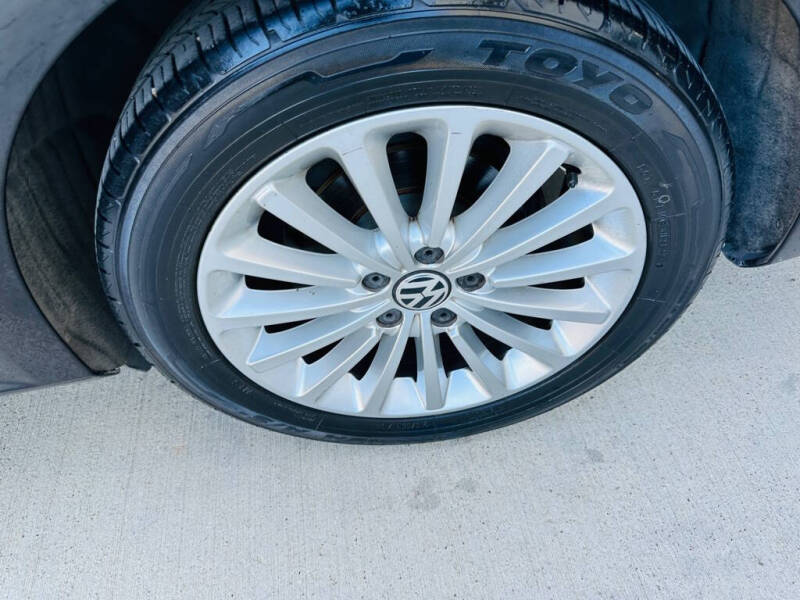 2016 Volkswagen Passat