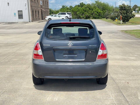 2009 Hyundai Accent SE