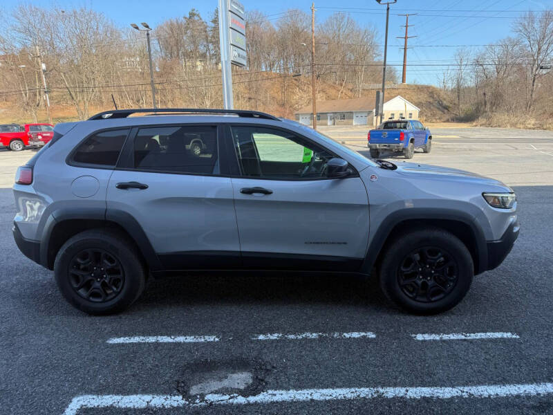 2022 Jeep Cherokee Trailhawk