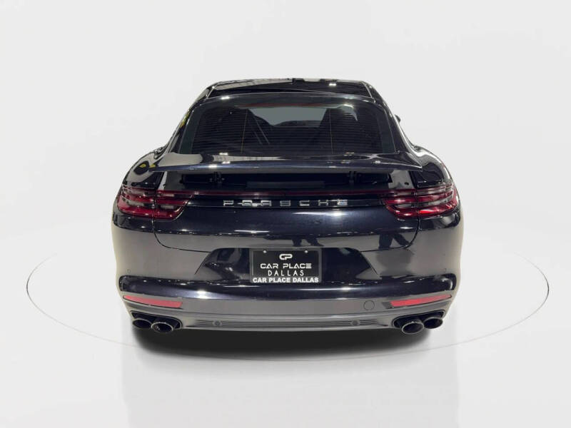 2018 Porsche Panamera