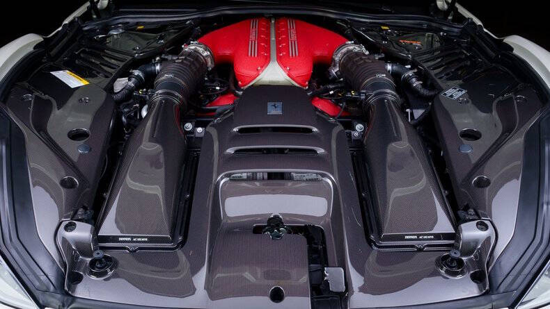 2022 Ferrari 812 Competizione