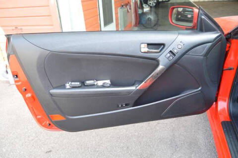 2014 Hyundai Genesis Coupe 2.0T R-Spec