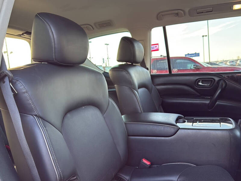 2023 Infiniti QX80 Luxe