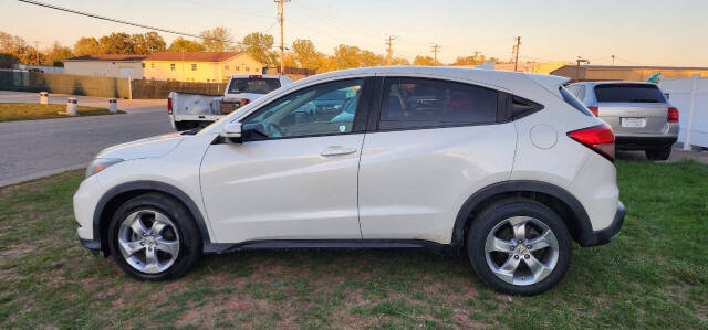 2016 Honda HR-V for sale at URIEL's AUTOMOTIVE LLC in Middletown, OH