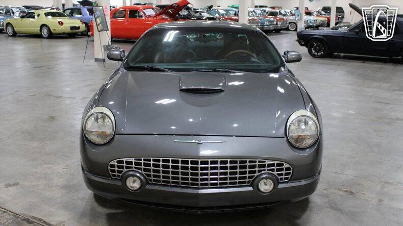 2003 Ford Thunderbird