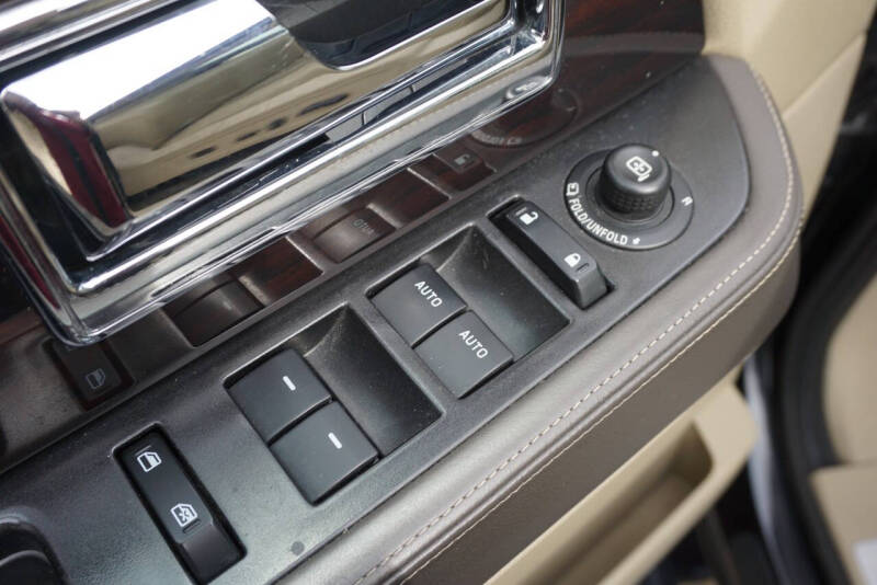 2015 Lincoln Navigator Base - Photo 14