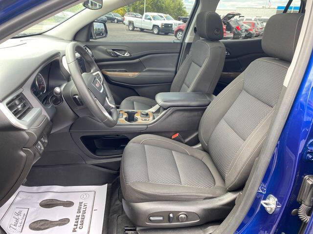 2023 GMC Acadia SLE