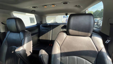 2011 GMC Acadia Denali