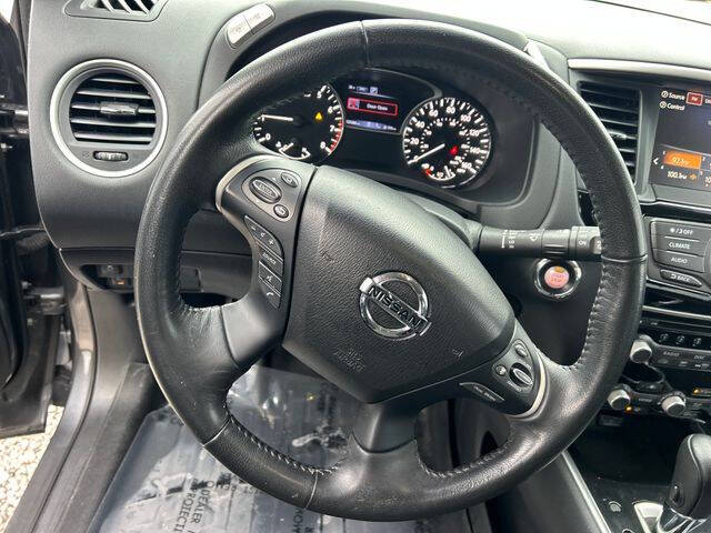 2019 Nissan Pathfinder SV