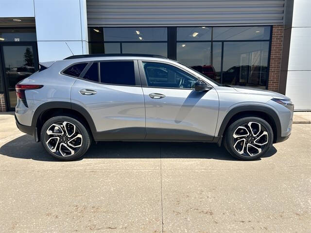 2025 Chevrolet Trax RS