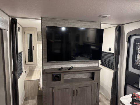 2025 Catalina Yachts 261BHS