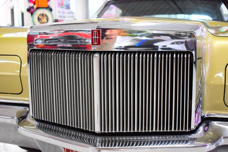 1971 Lincoln Continental