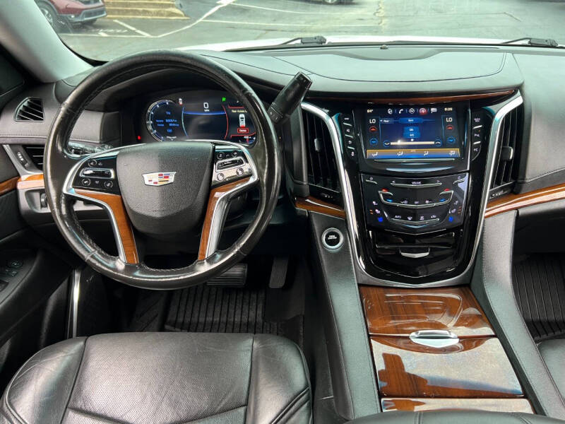 2017 Cadillac Escalade ESV Standard