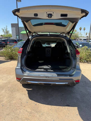 2018 Nissan Rogue SV
