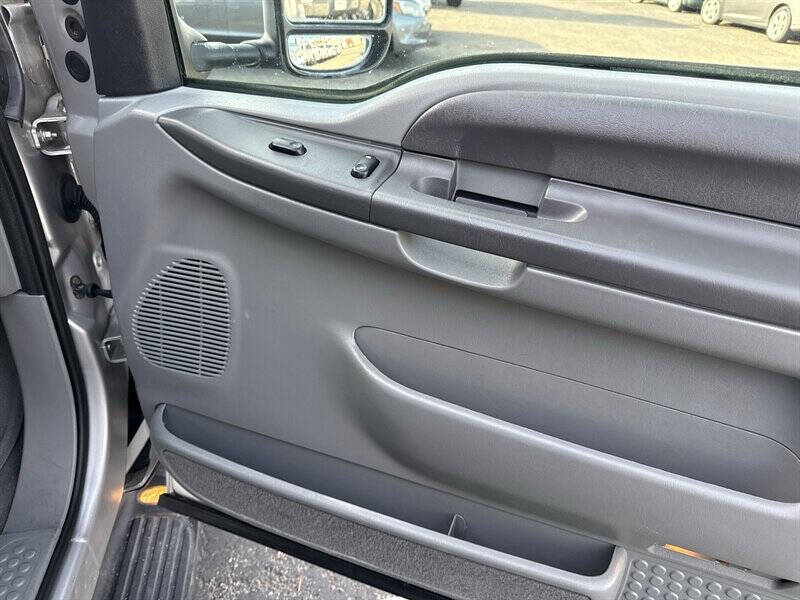 2003 Ford Excursion XLT