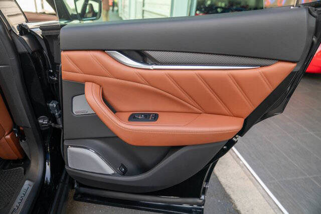 2019 Maserati Levante 42