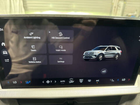 2025 Ford Explorer Platinum