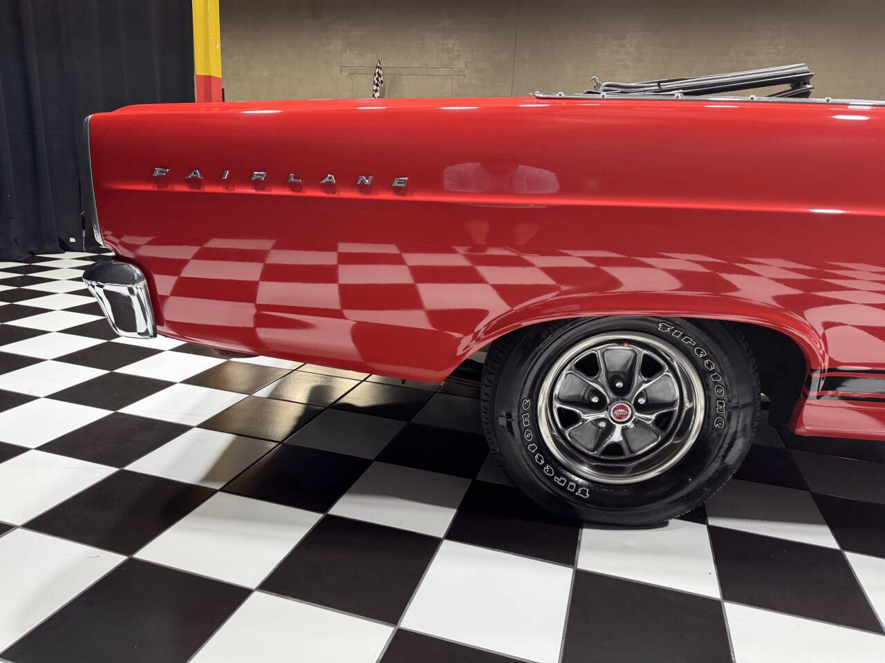 1966 Ford Fairlane 31