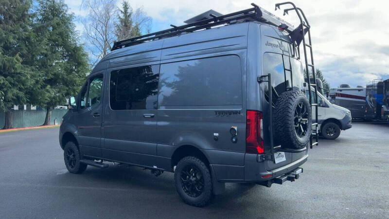 2025 Mercedes-Benz Sprinter