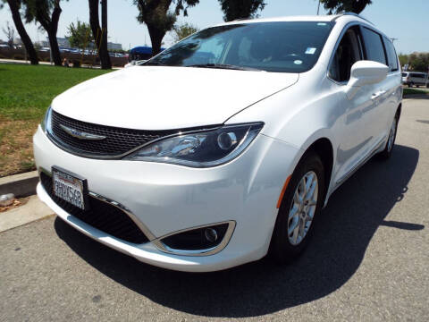 2020 Chrysler Pacifica Touring L